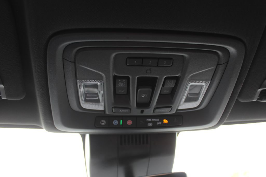 2024 Chevrolet 3500 High Ctry Image 21