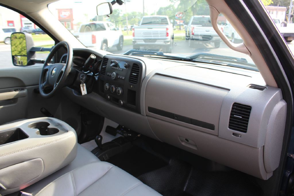2010 Chevrolet Silverado 1500 Image 21