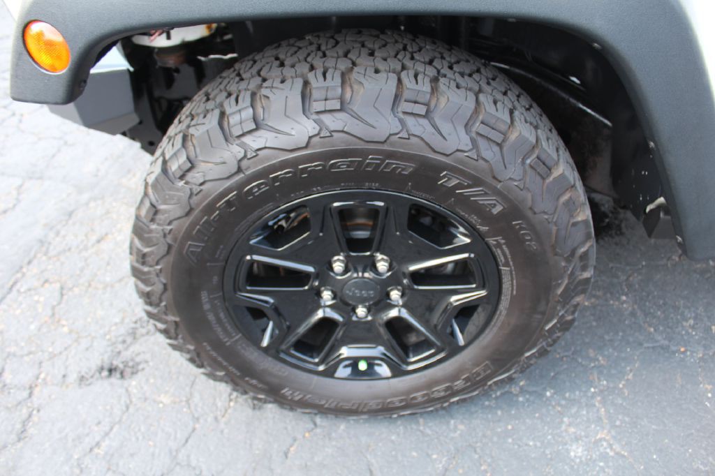 2018 Jeep Wrangler Image 35
