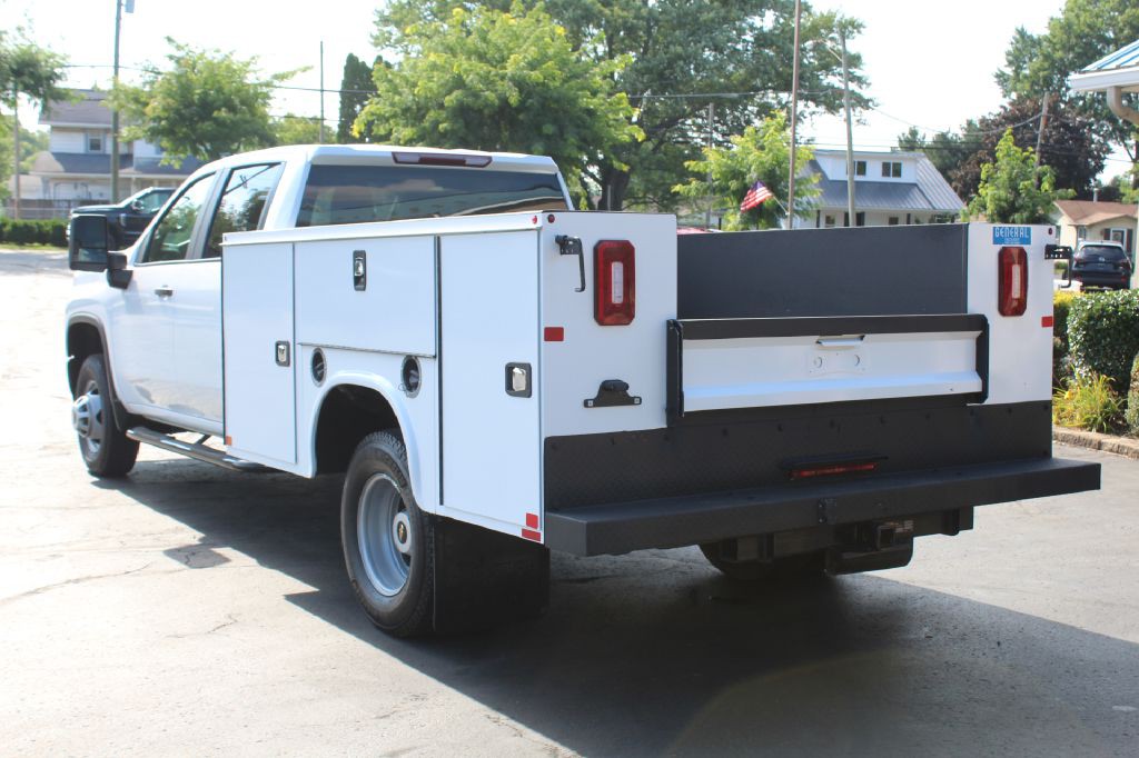 2023 Chevrolet 3500 Wt Drw Sb Image 4