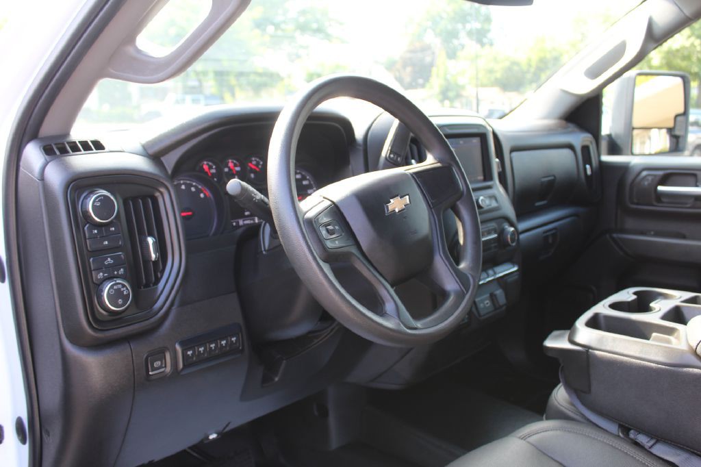 2023 Chevrolet 3500 Wt Drw Sb Image 13