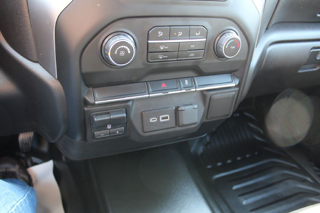 2023 Chevrolet 3500 Wt Drw Sb Image 17