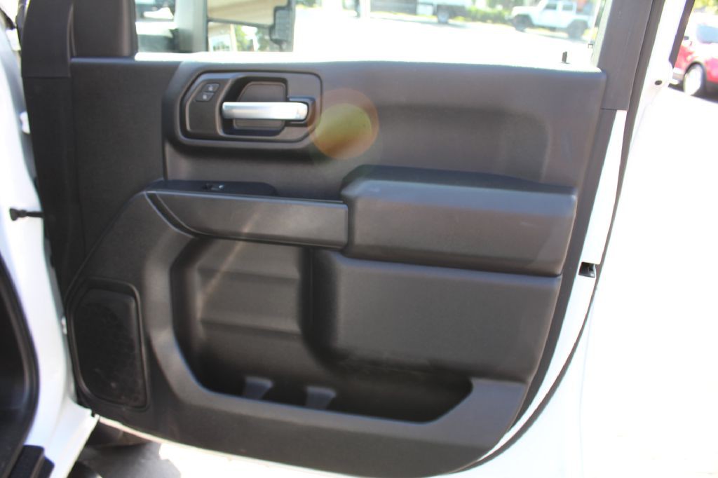 2023 Chevrolet 3500 Wt Drw Sb Image 24