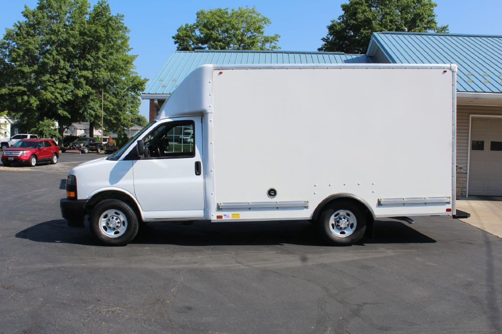2021 Chevrolet Express Image 2