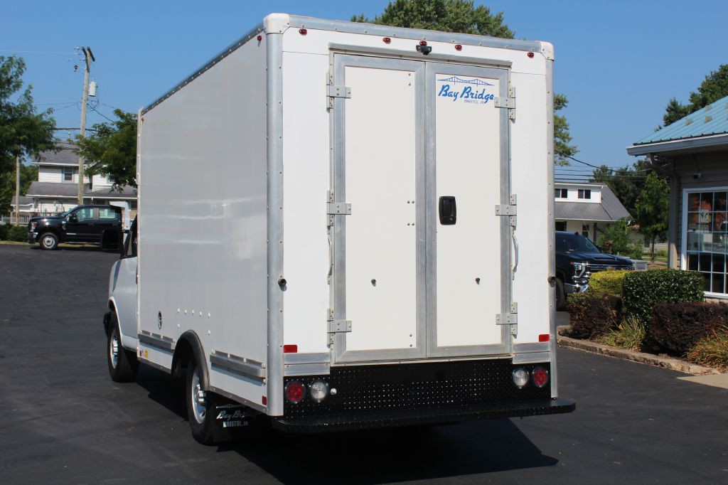2021 Chevrolet Express Image 4