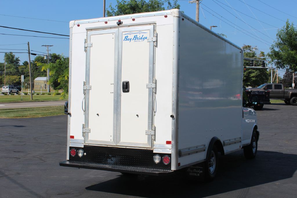 2021 Chevrolet Express Image 6
