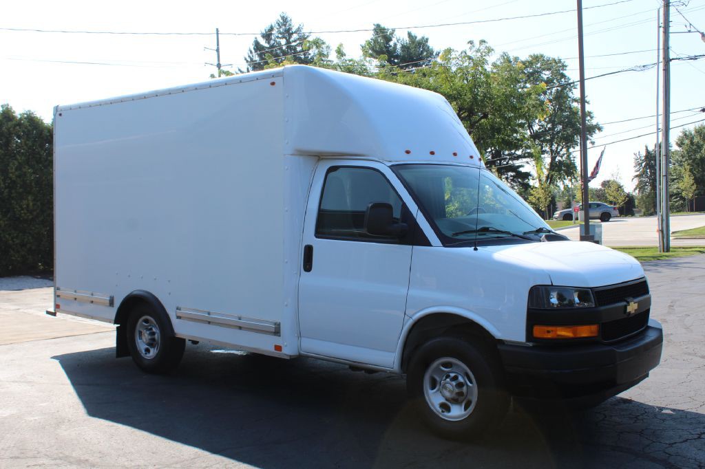 2021 Chevrolet Express Image 9