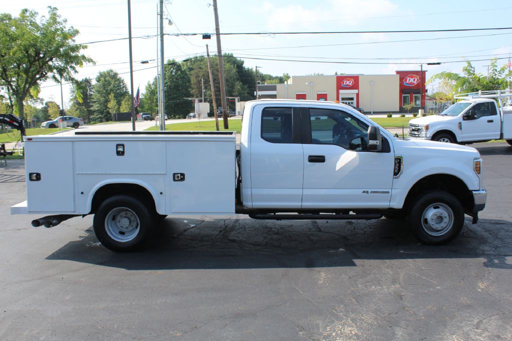 2017 Ford F-350 Image 8
