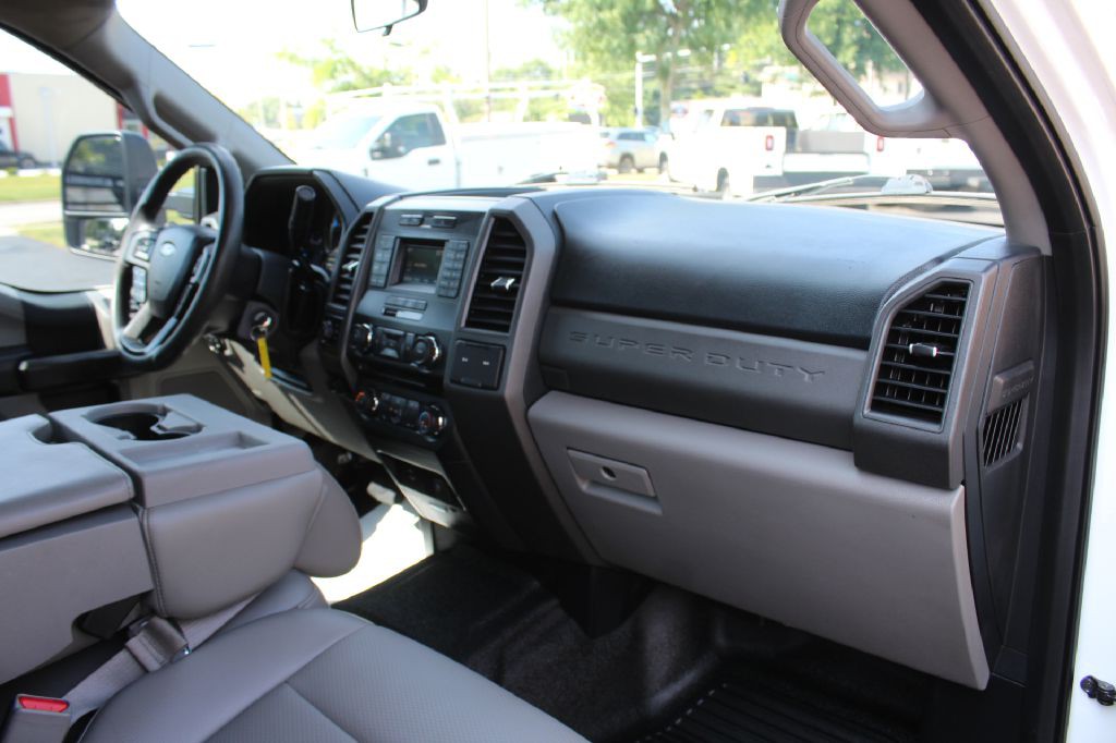2017 Ford F-350 Image 21