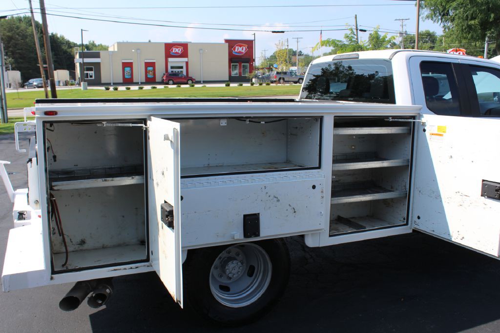 2017 Ford F-350 Image 35