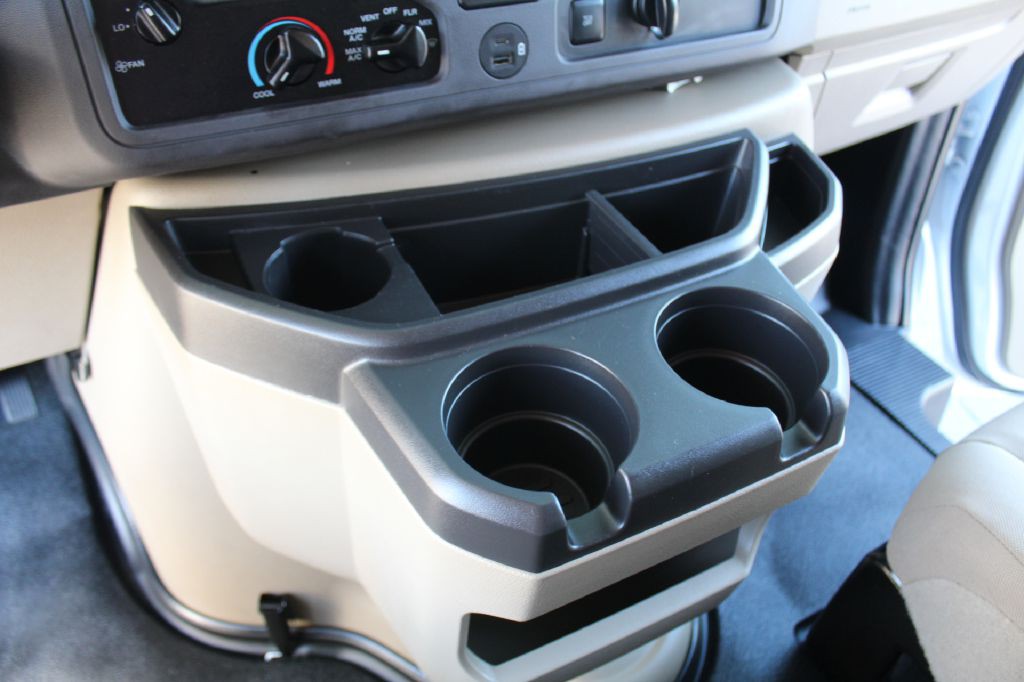 2022 Ford Econoline Image 58