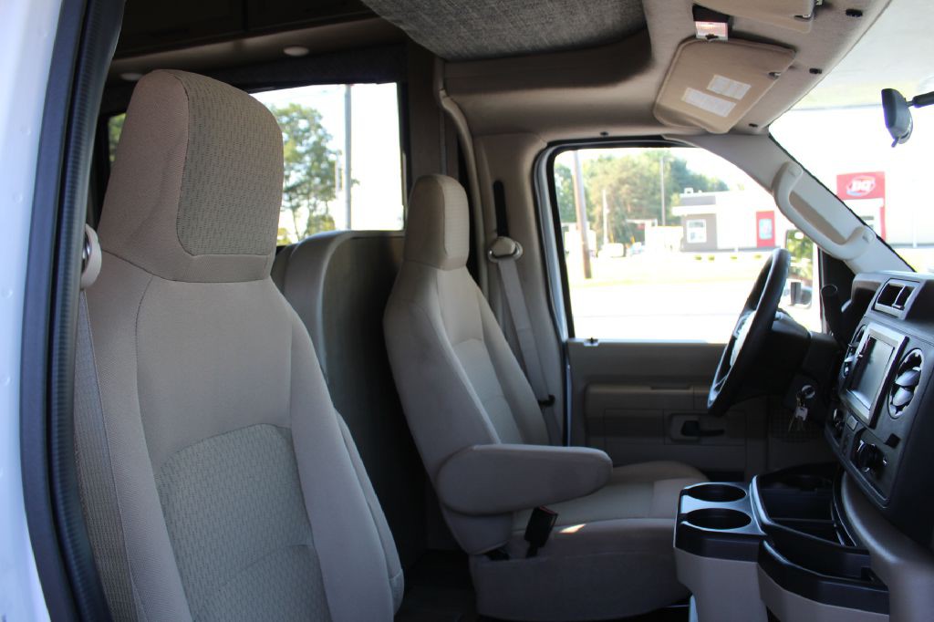 2022 Ford Econoline Image 67