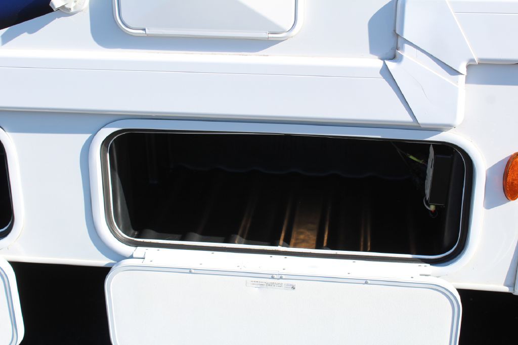 2022 Ford Econoline Image 75
