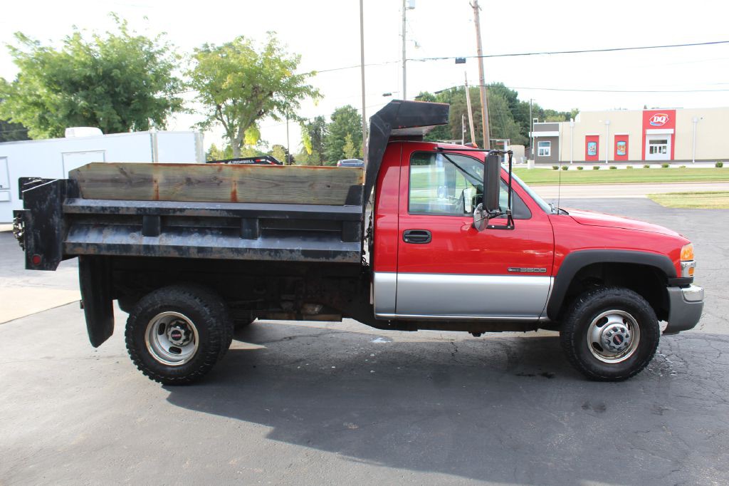 2005 GMC Sierra Image 8