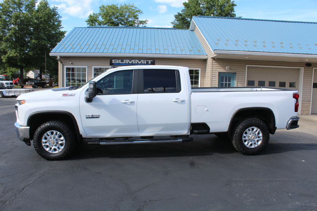 2021 Chevrolet Silverado 1500 Image 2