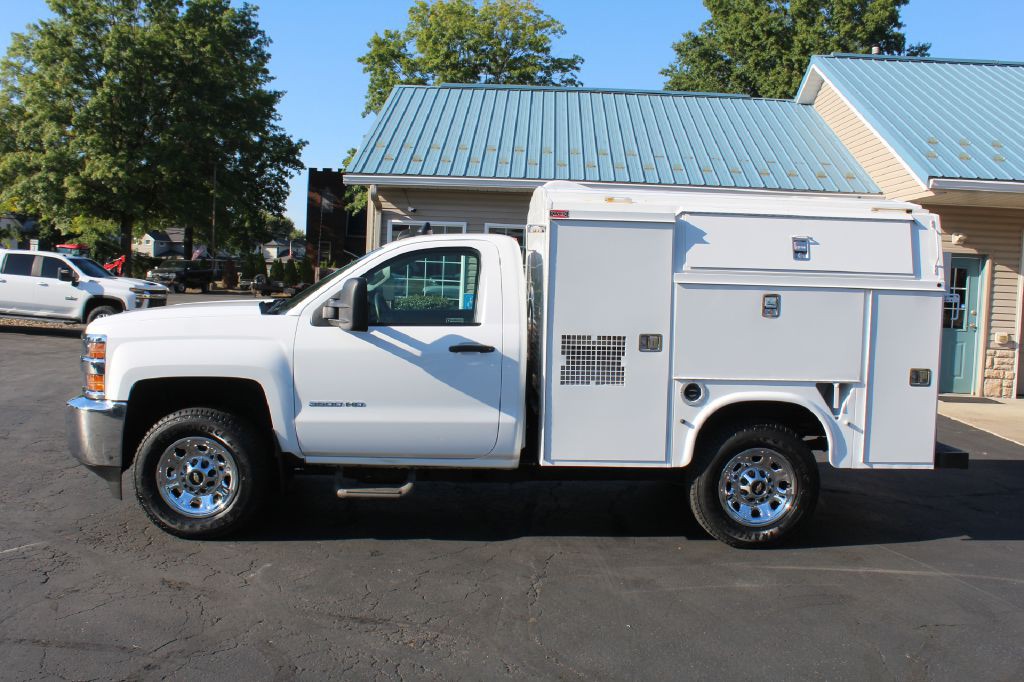 2015 Chevrolet Silverado 1500 Image 2