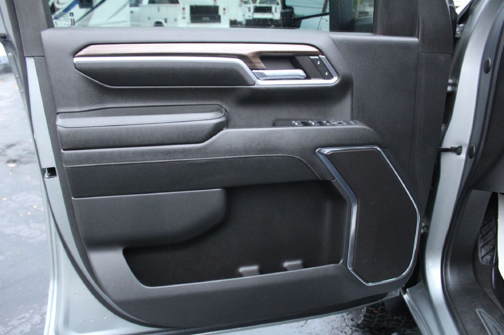 2024 Chevrolet Silverado 2500 Image 21