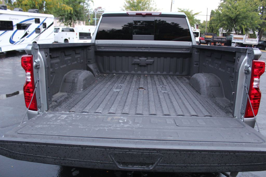 2024 Chevrolet Silverado 2500 Image 30