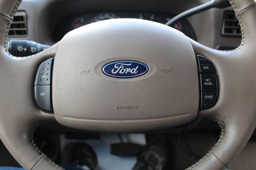 2003 Ford F-250 Image 15