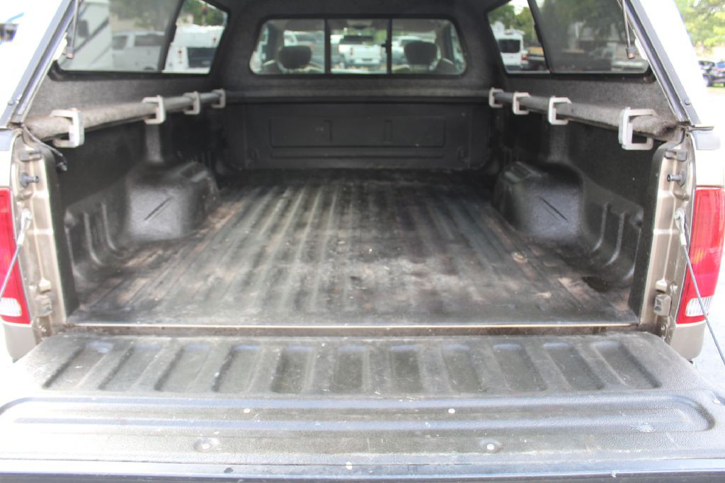 2003 Ford F-250 Image 31