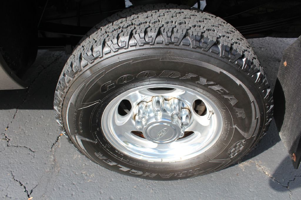 2003 Ford F-250 Image 33