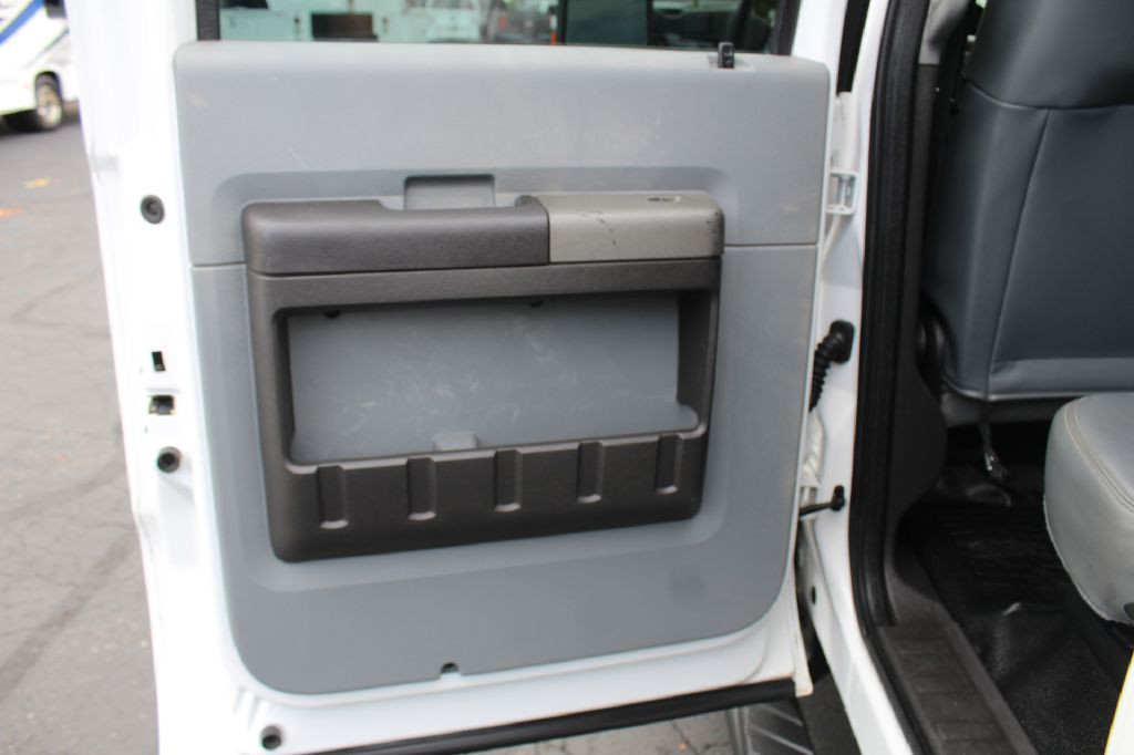 2014 Ford F-350 Image 28