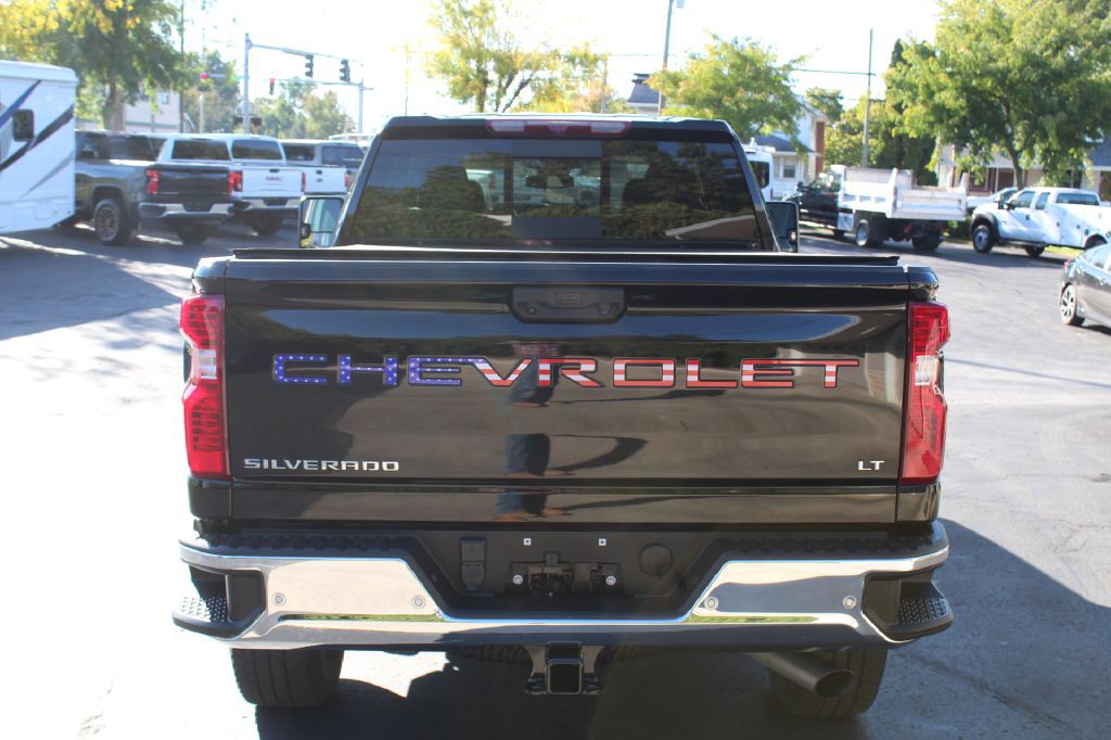 2024 Chevrolet Silverado 2500 Image 5