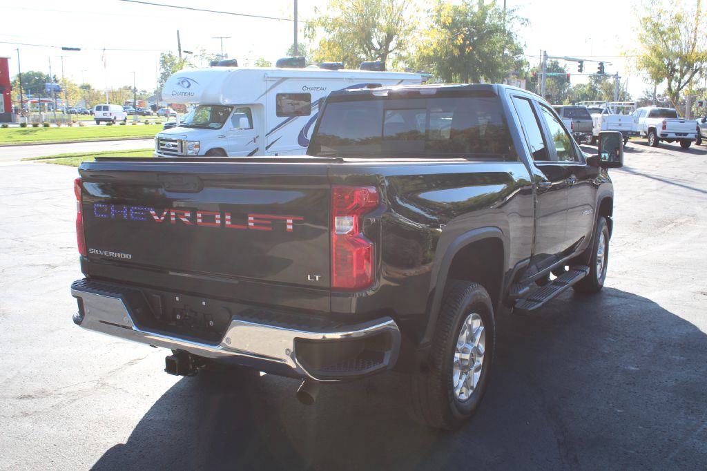 2024 Chevrolet Silverado 2500 Image 6