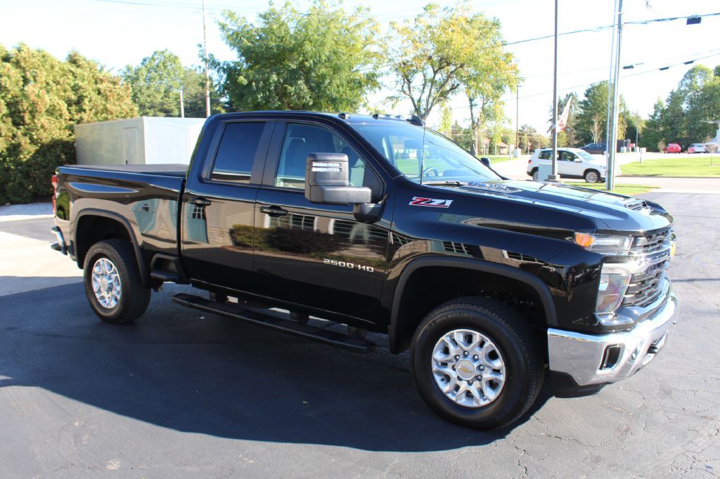 2024 Chevrolet Silverado 2500 Image 9
