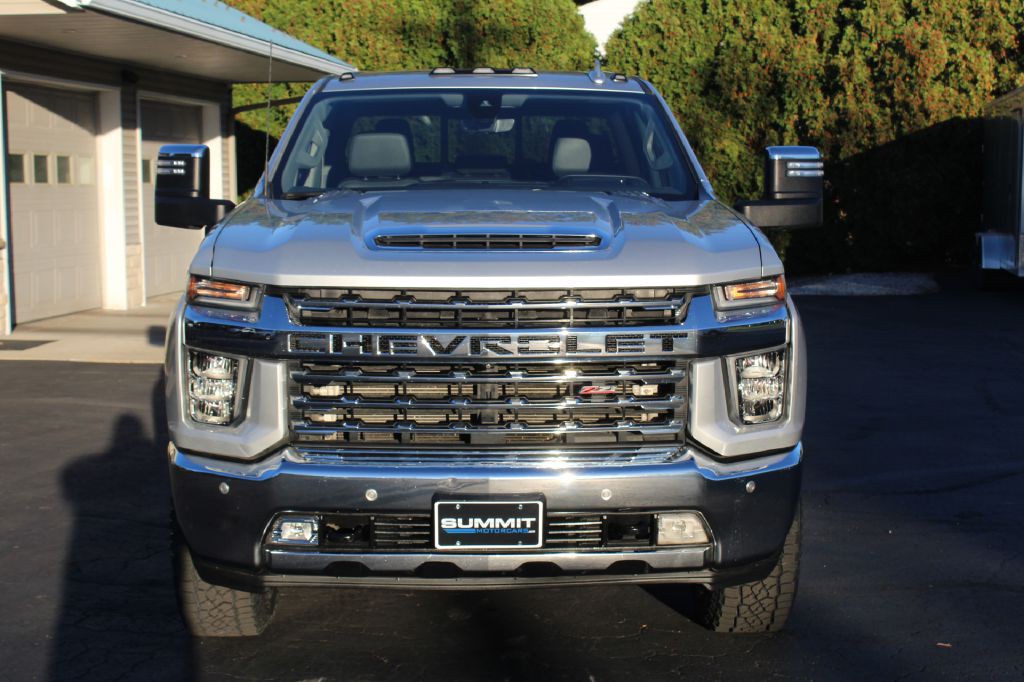 2022 Chevrolet 3500 Ltz Lb Image 11