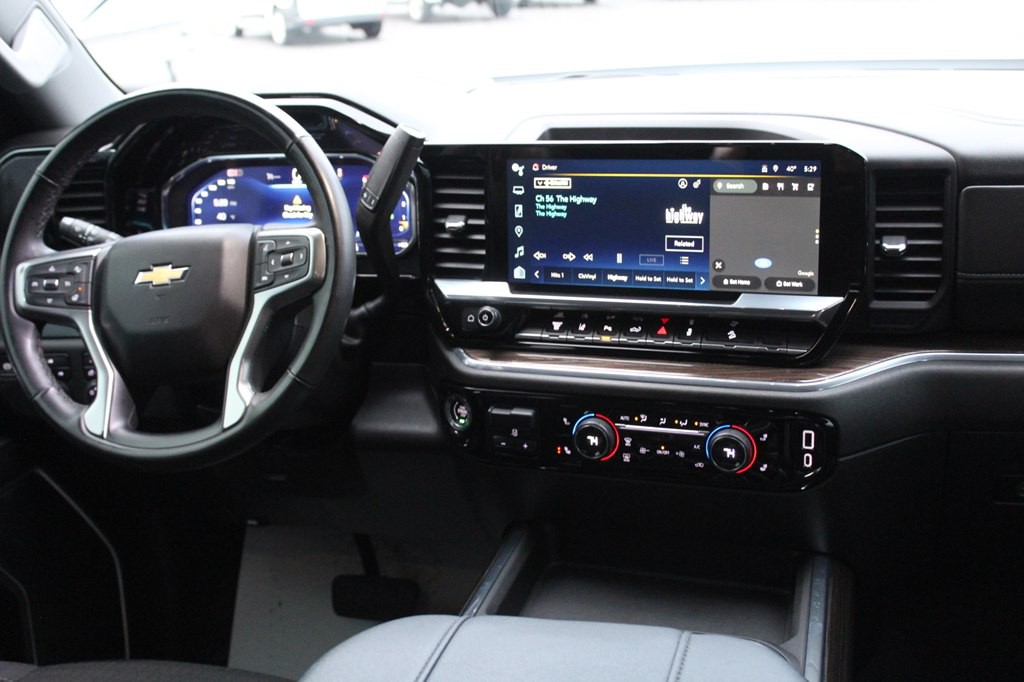 2025 Chevrolet Silverado 2500 Image 24