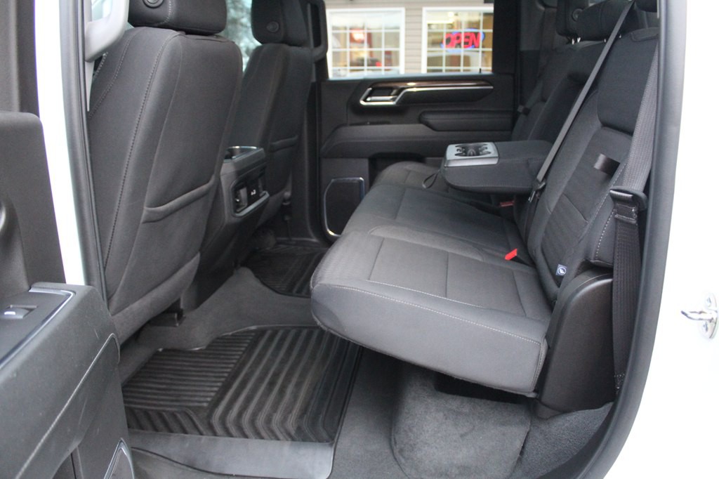 2025 Chevrolet Silverado 2500 Image 28