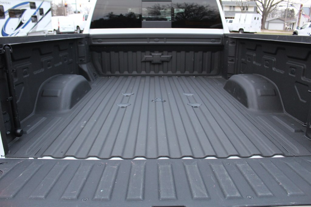 2025 Chevrolet Silverado 2500 Image 31