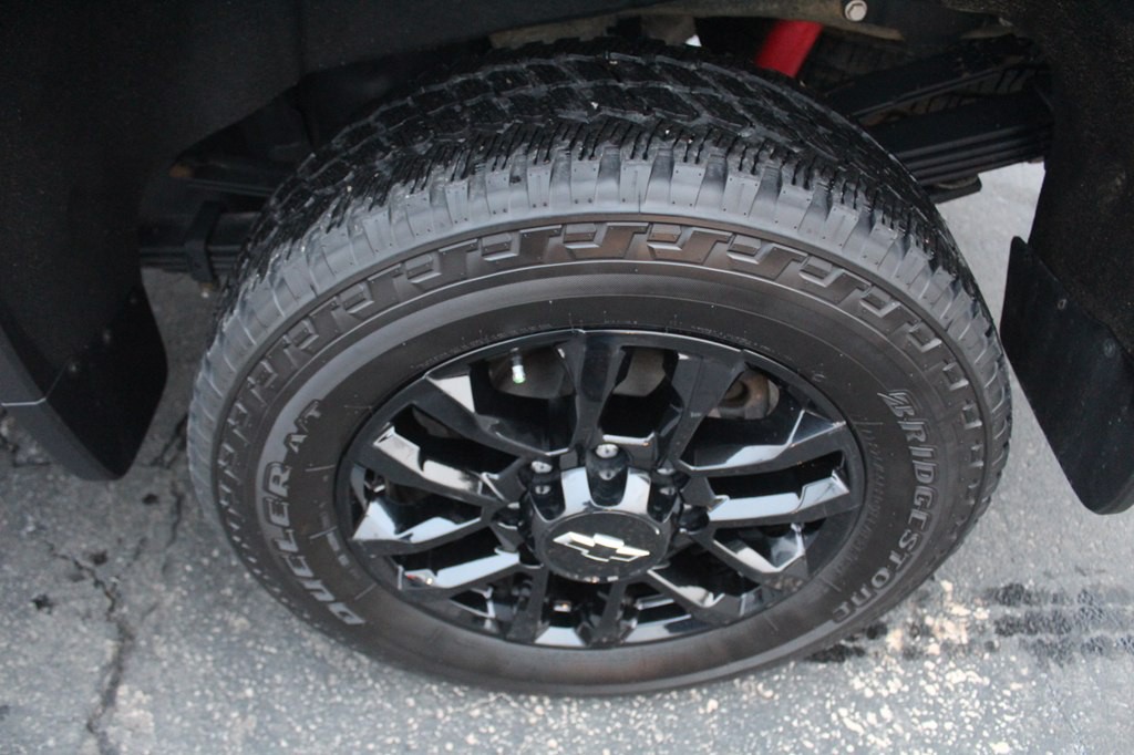 2025 Chevrolet Silverado 2500 Image 33