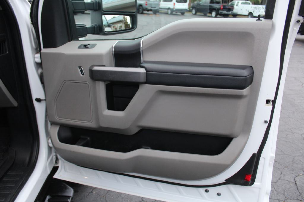 2017 Ford F-250 Image 24