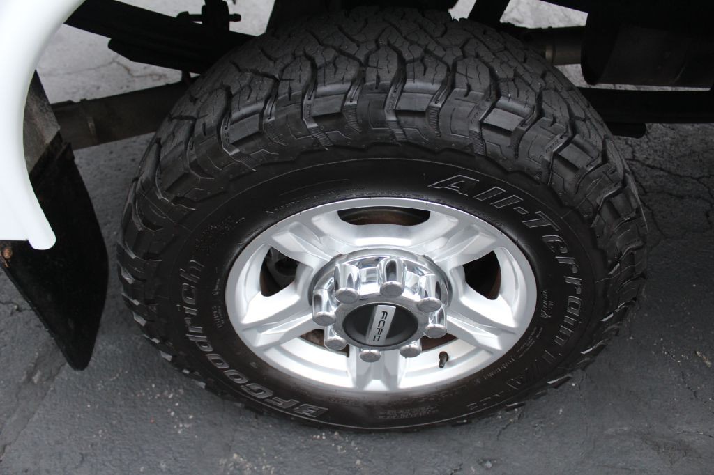 2017 Ford F-250 Image 28