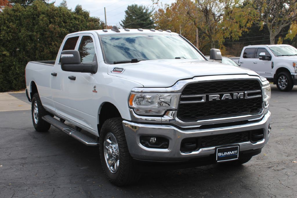 2023 RAM 2500 Image 10