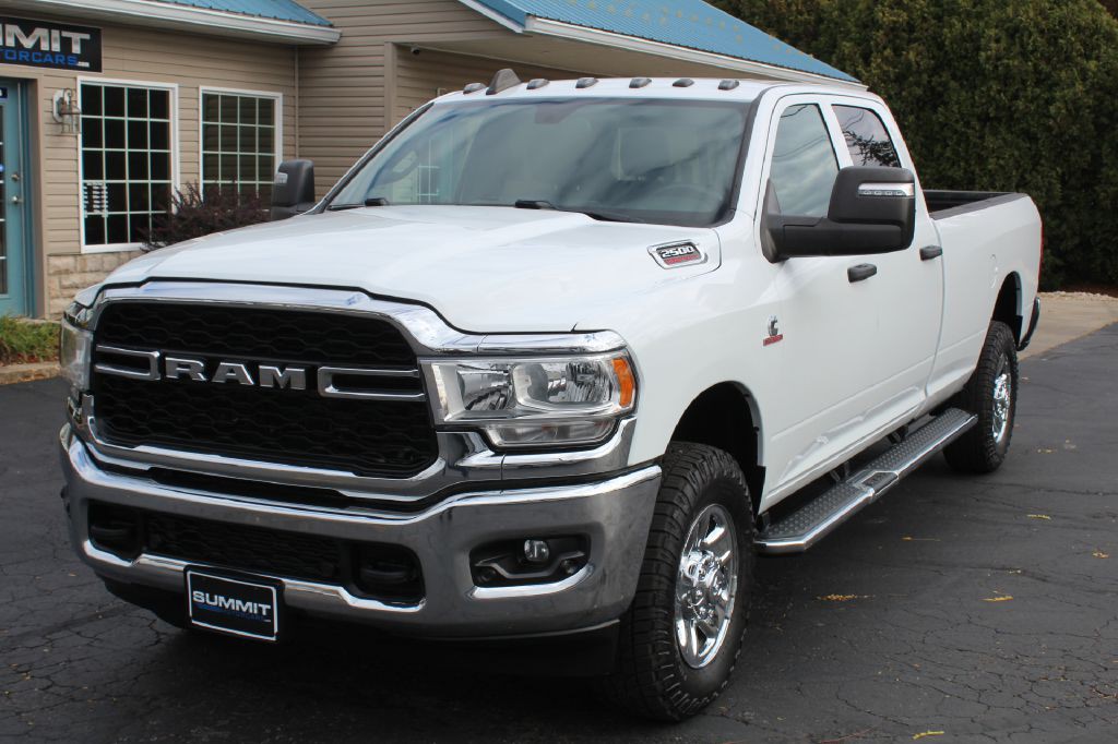 2023 RAM 2500 Image 12