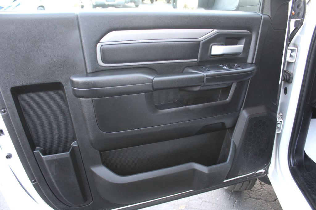 2019 RAM 5500 Image 21