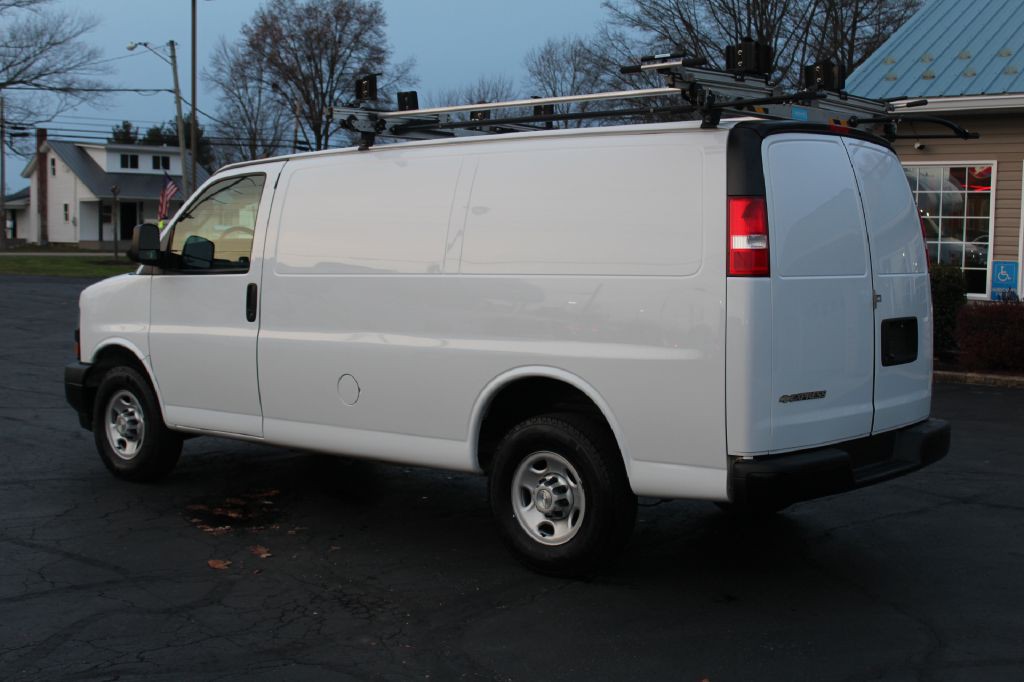 2019 Chevrolet Express Image 3