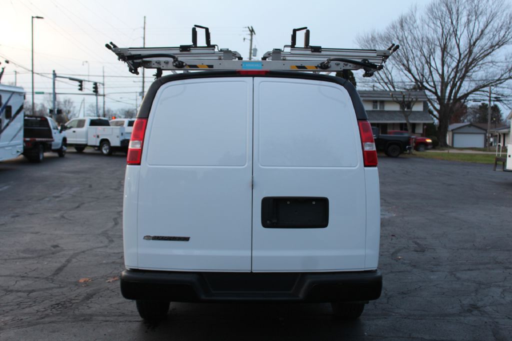 2019 Chevrolet Express Image 5
