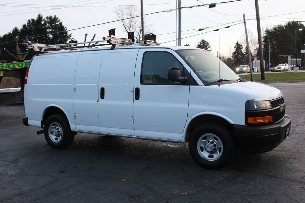 2019 Chevrolet Express Image 9