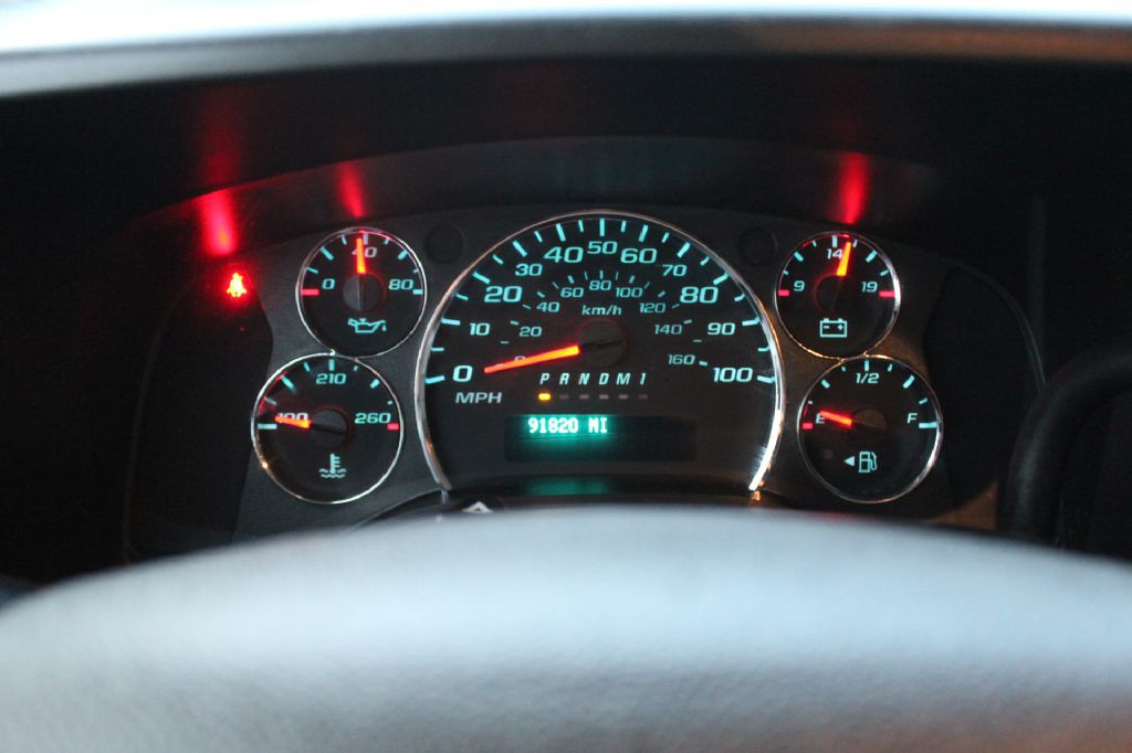 2019 Chevrolet Express Image 16