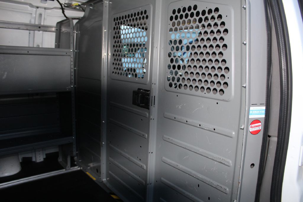 2019 Chevrolet Express Image 30