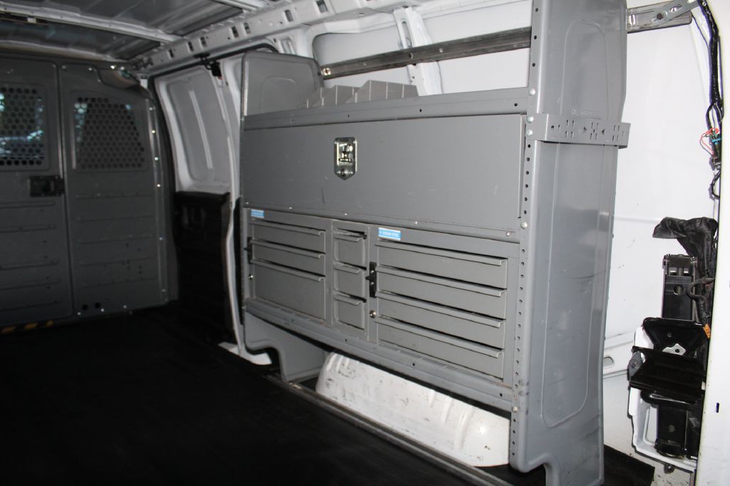 2019 Chevrolet Express Image 31