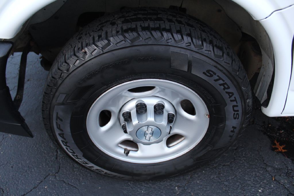 2019 Chevrolet Express Image 33