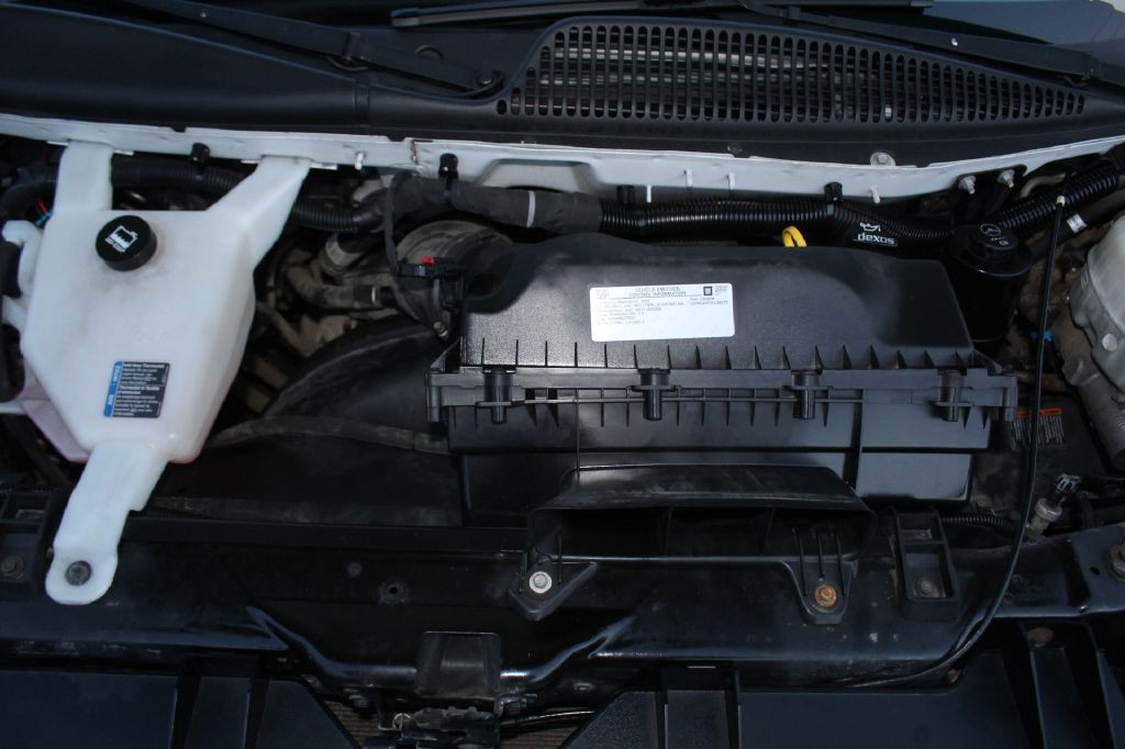 2019 Chevrolet Express Image 38