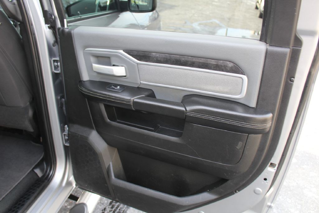 2022 RAM 2500 Image 25