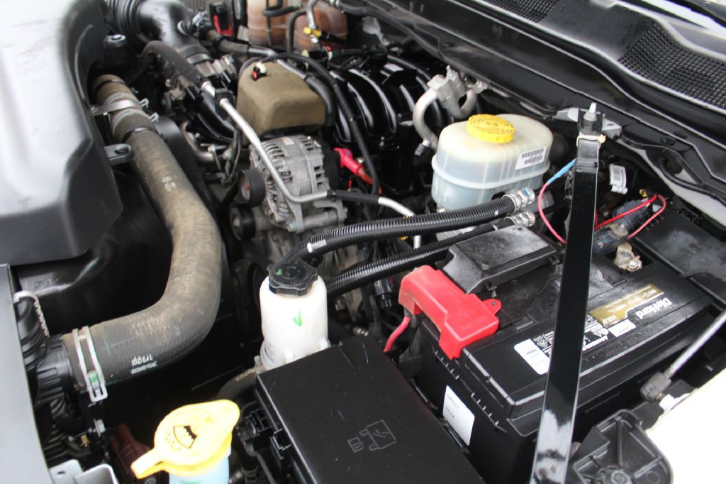 2020 RAM 3500 Image 32