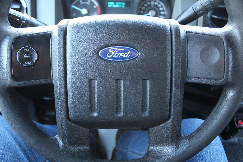 2016 Ford F-350 Image 15